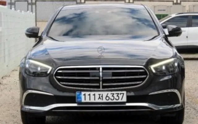 법원전시중고차 E-클래스 W213 E220d 4MATIC 익스클루시브 매물 사진 2 - 2022/01 85,180km
