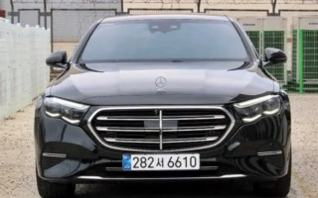법원전시중고차 E-클래스 W214 E300 4MATIC 매물 사진 19 - 2024/12 32,520km