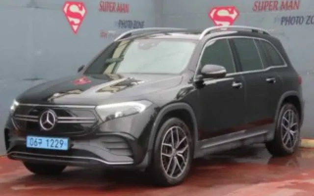 법원전시중고차 EQB (X243) EQB 300 4MATIC AMG 라인 매물 사진 18 - 2023/12 47,135km